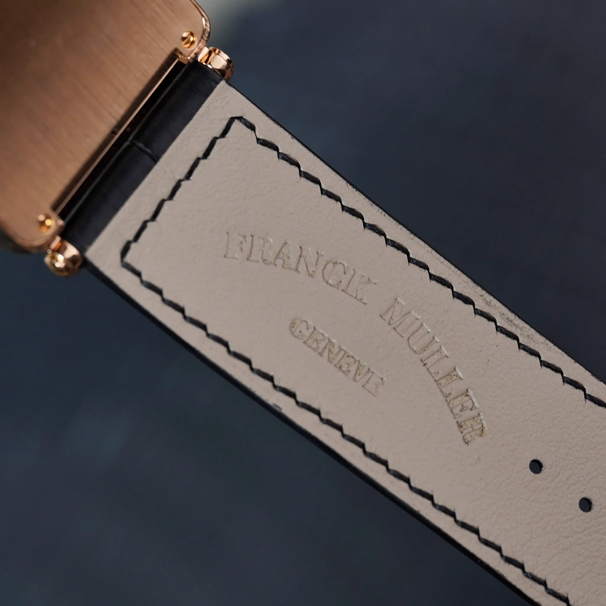 Dây da cá sấu - Alligator màu Đen cho đồng hồ Franck Muller LONG Island 1