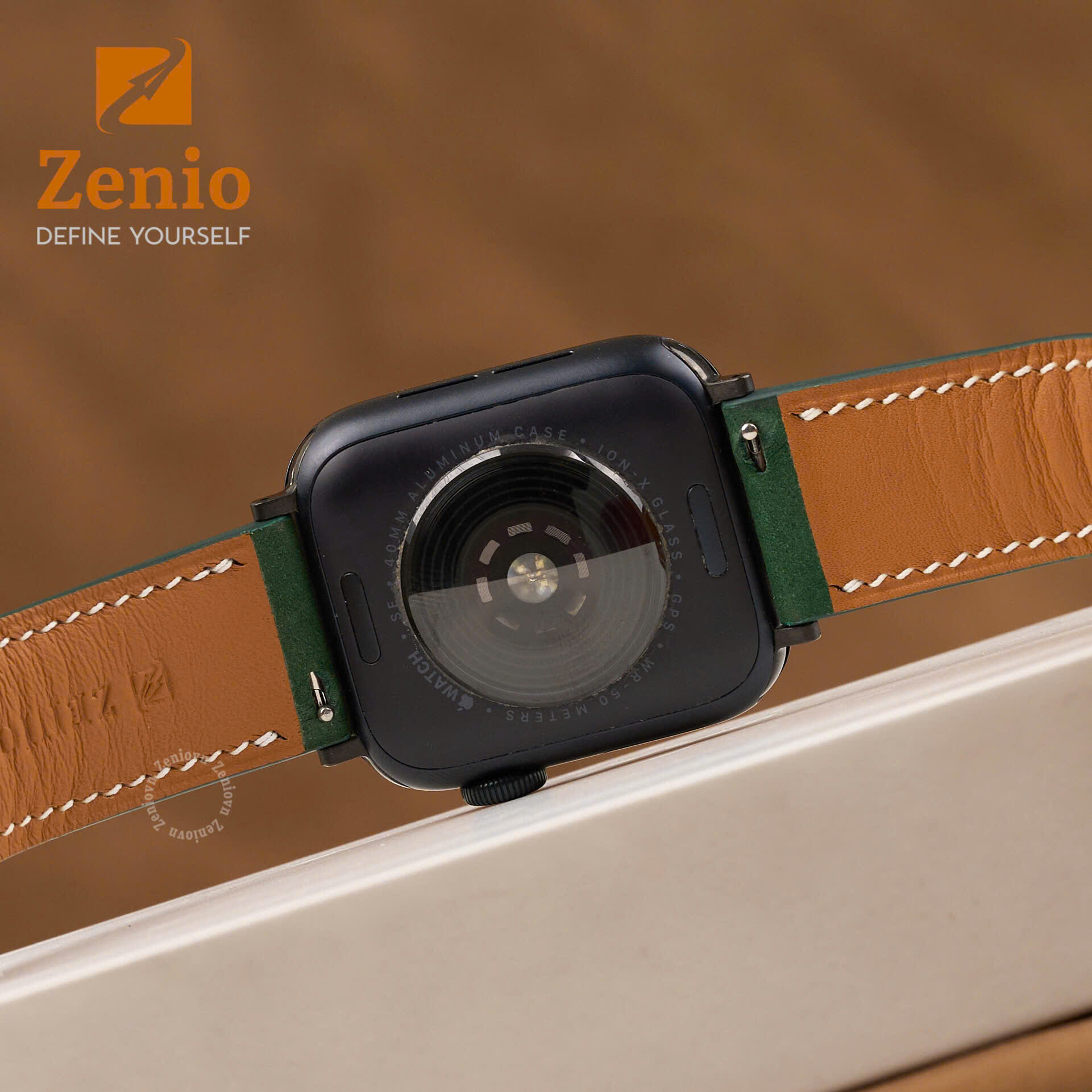 Dây da nubuck màu Xanh lá cho Apple Watch 5